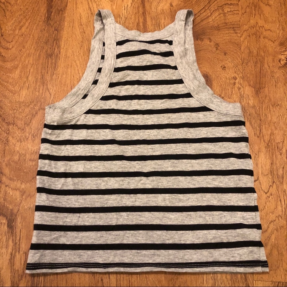 ✨✨ Striped Sleeveless Crop Top ✨✨